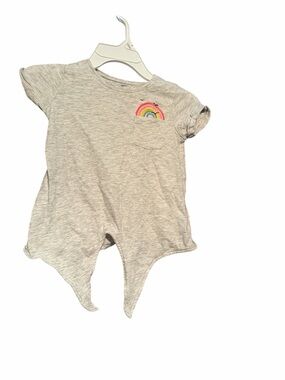 Old Navy Light Gray Tee with Rainbow Patch